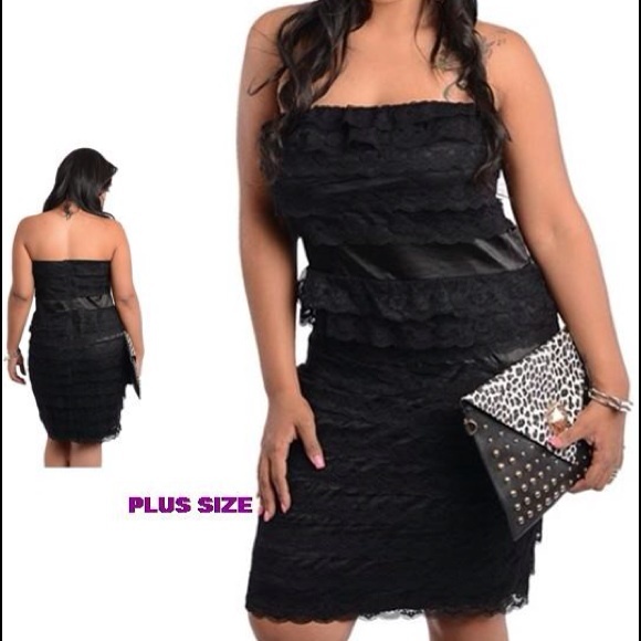 👑#23 🛍!!HOST PICK!!🛍 Lace Strapless Dress-1X (Clearance) - Picture 2 of 10